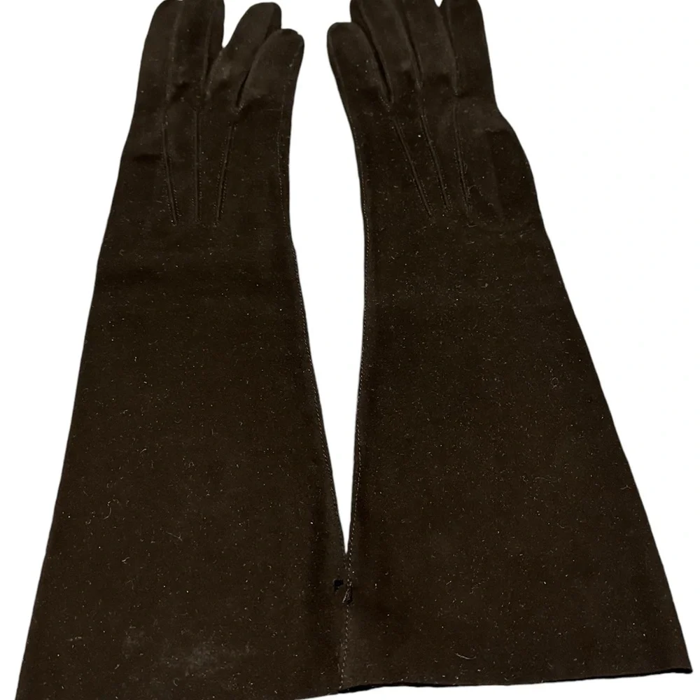 Vintage black suede evening gloves. Elegant and new.